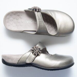 Vionic Joan Mules Leather Shoes Beaded Metallic Pewter Silver Size 7
